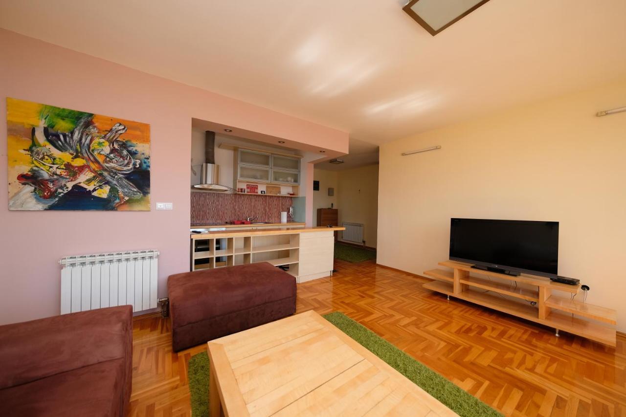 Ferienwohnung Awesome Panorama Penthouse - Free Parking And Balcony SJJ Exterior foto